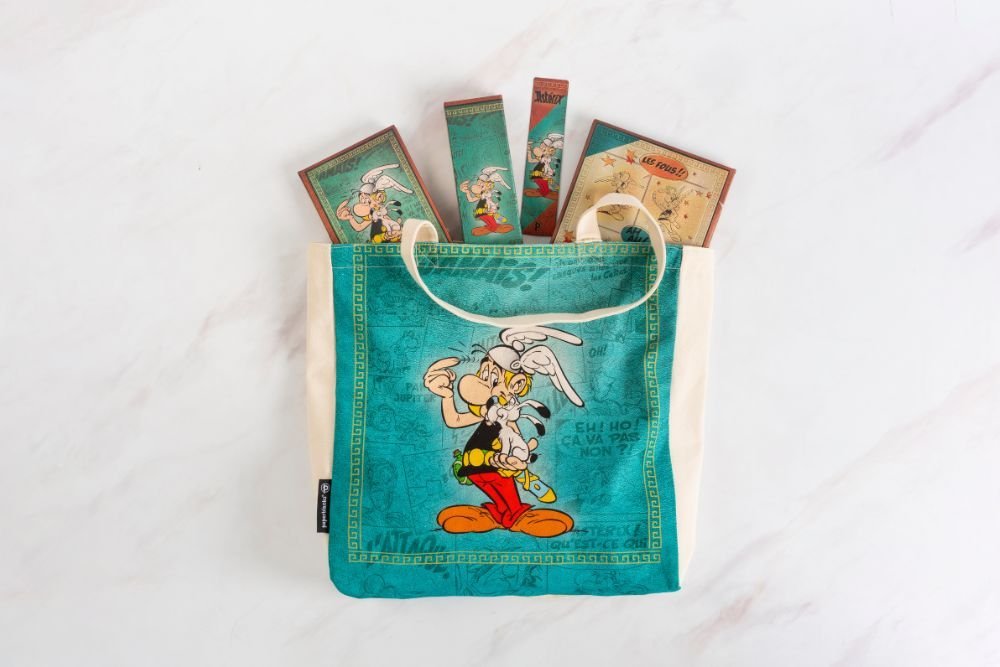 Agenda 2026 PAPERBLANKS Astérix le Gaulois - 1 semaine sur 2 pages - Midi - Hardcover - Horizontal - 160p - 9780349709116