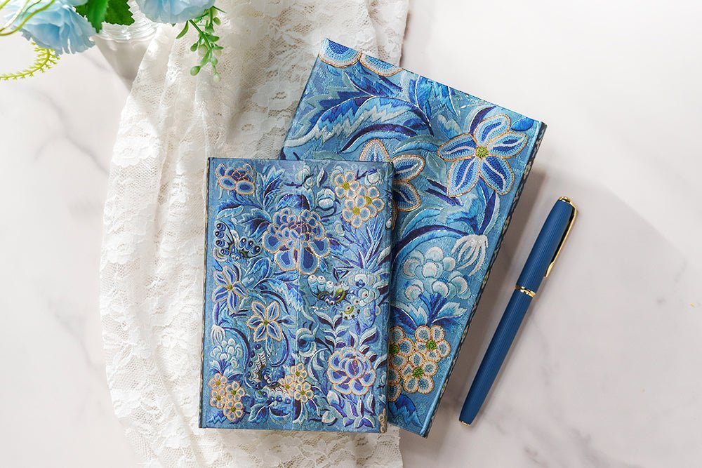 Agenda 2027 PAPERBLANKS Saule Bleu - 1 semaine sur 2 pages - Midi - Softcover - Horizontal - 176p - 9780349721255