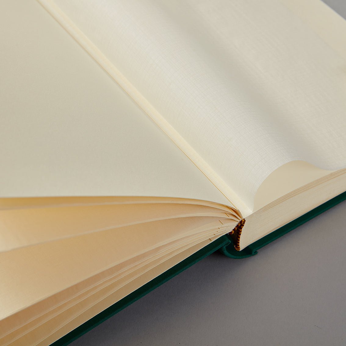 Album photo SEMIKOLON Classic Large - 24.5 x 30.5 cm - 130 pages - Black - 4250053621608