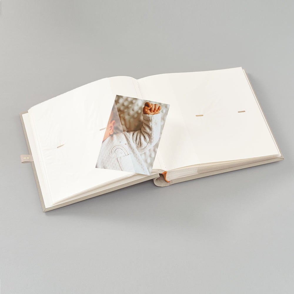 Album photo SEMIKOLON Petit Atelier Classic Pocket - 23 x 22 cm - 200 pochettes - Warm Sand - 4004117660016