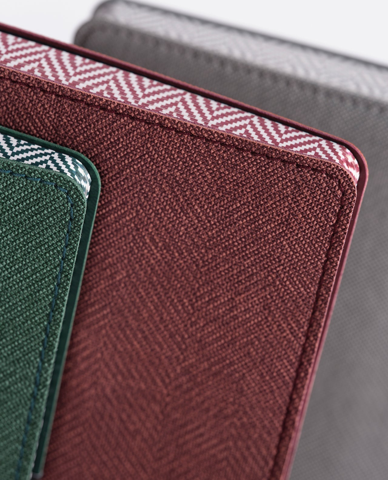 Carnet CASTELLI MILANO Harris - 9 x 14 cm - Softcover - Ligné - Royal Grape - 8056149955635