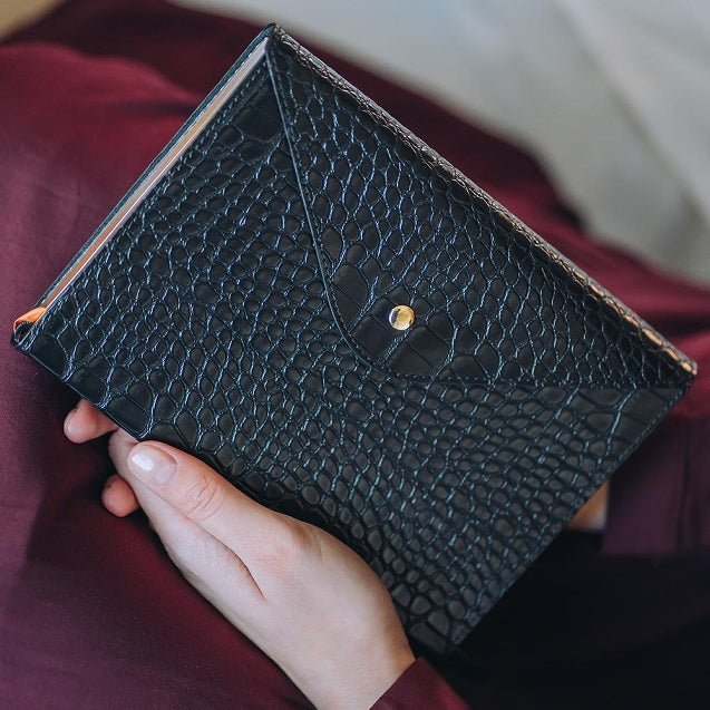 Carnet en cuir végétal ARTEBENE Majoie - A5 - Pointillé - Noir - 240p - 4035461281022