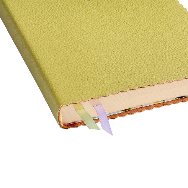 Carnet en cuir végétal ARTEBENE Majoie - A5 - Pointillé - Vert clair - 240p - 4035461320479