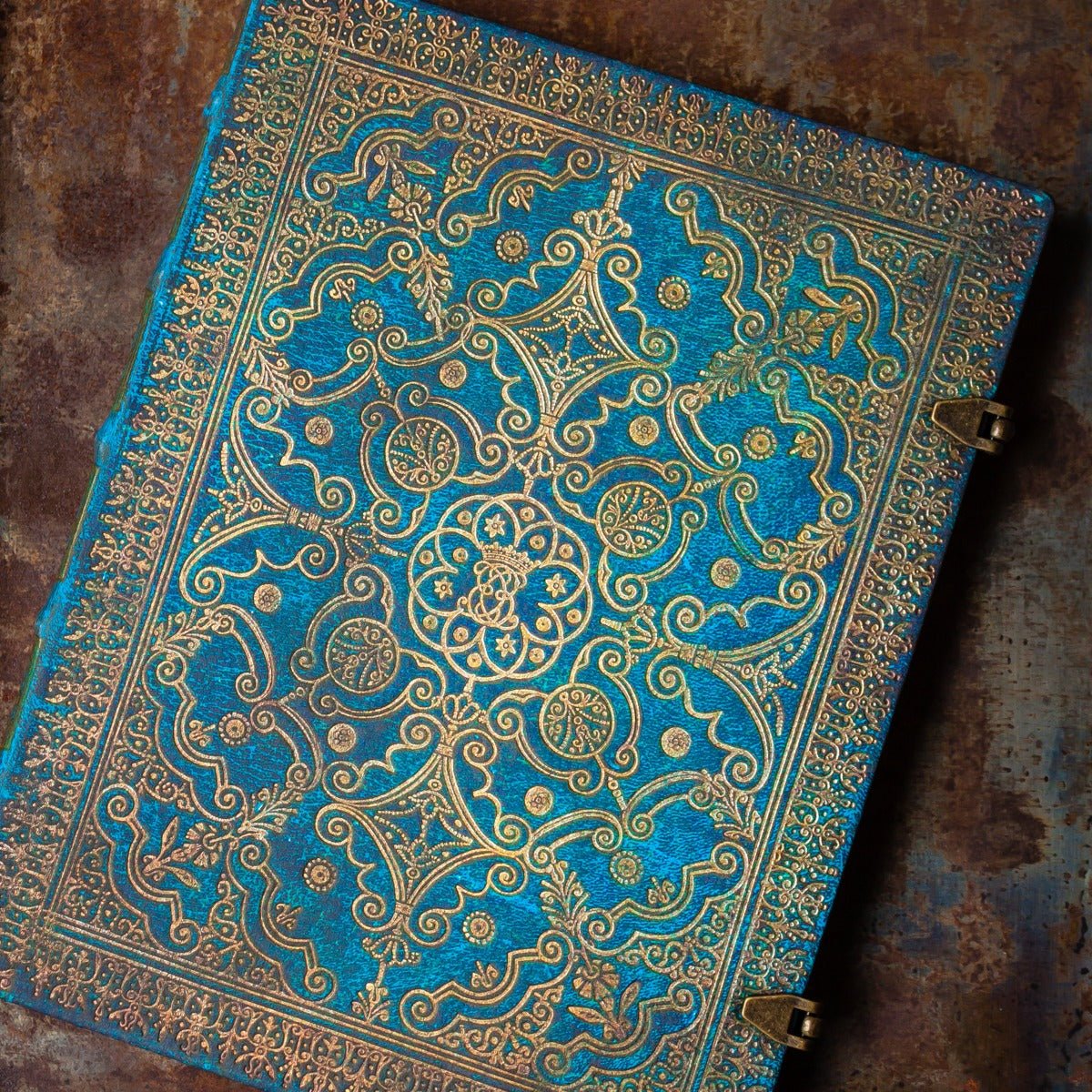 Agenda 2025-2026 PAPERBLANKS Chroniques Turquoises - 1 semaine sur 2 pages - Midi - Hardcover - Horizontal - 160p