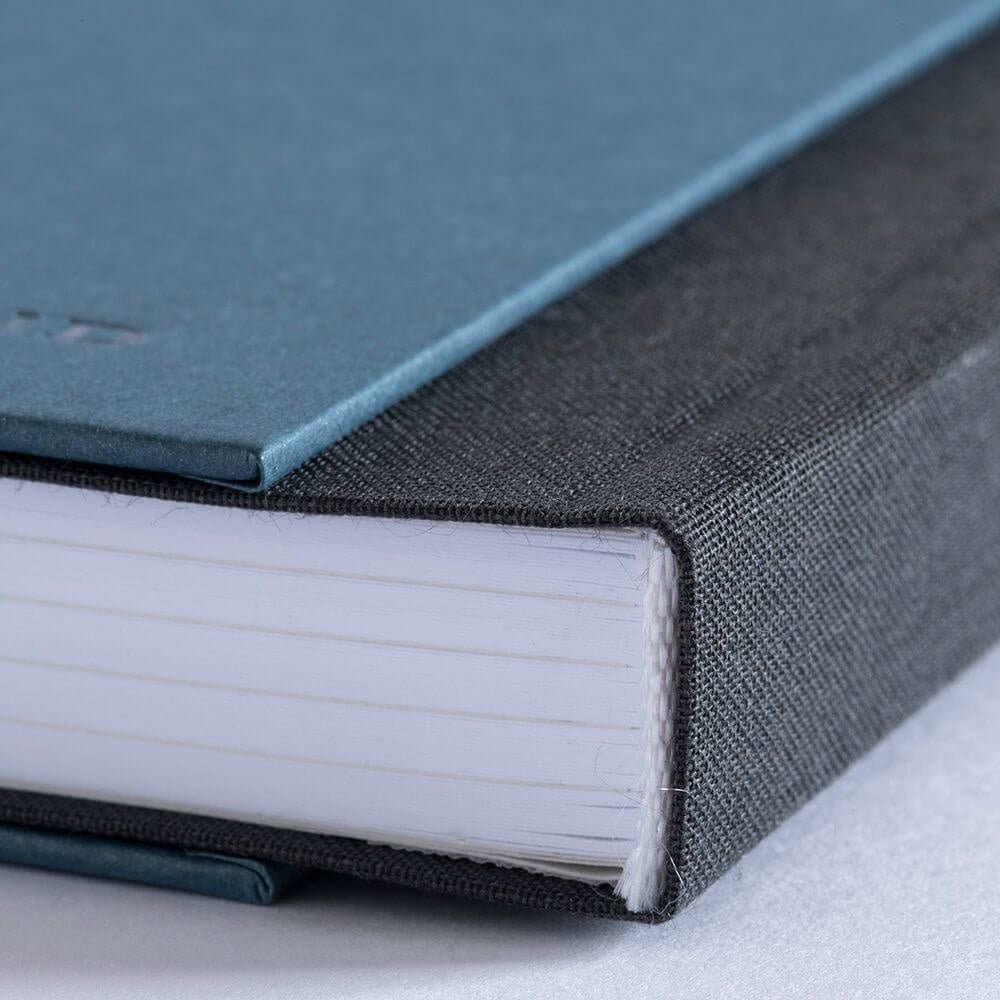 Carnet GMUND Paper Book - Hardcover - B5 - Pointillé - Denim