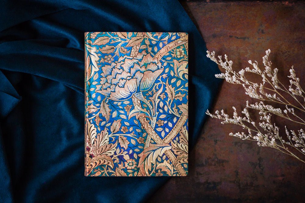Agenda 2025-2026 PAPERBLANKS Morris Danse du Vent - 1 semaine sur 2 pages - Midi - Hardcover - Horizontal - 160p