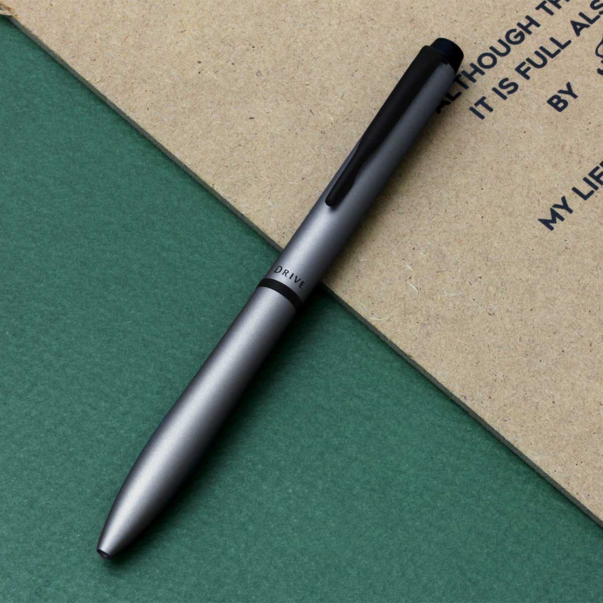 Stylo bille PILOT Acro Drive Édition Limitée 10ᵉ Anniversaire - Arctic Silver