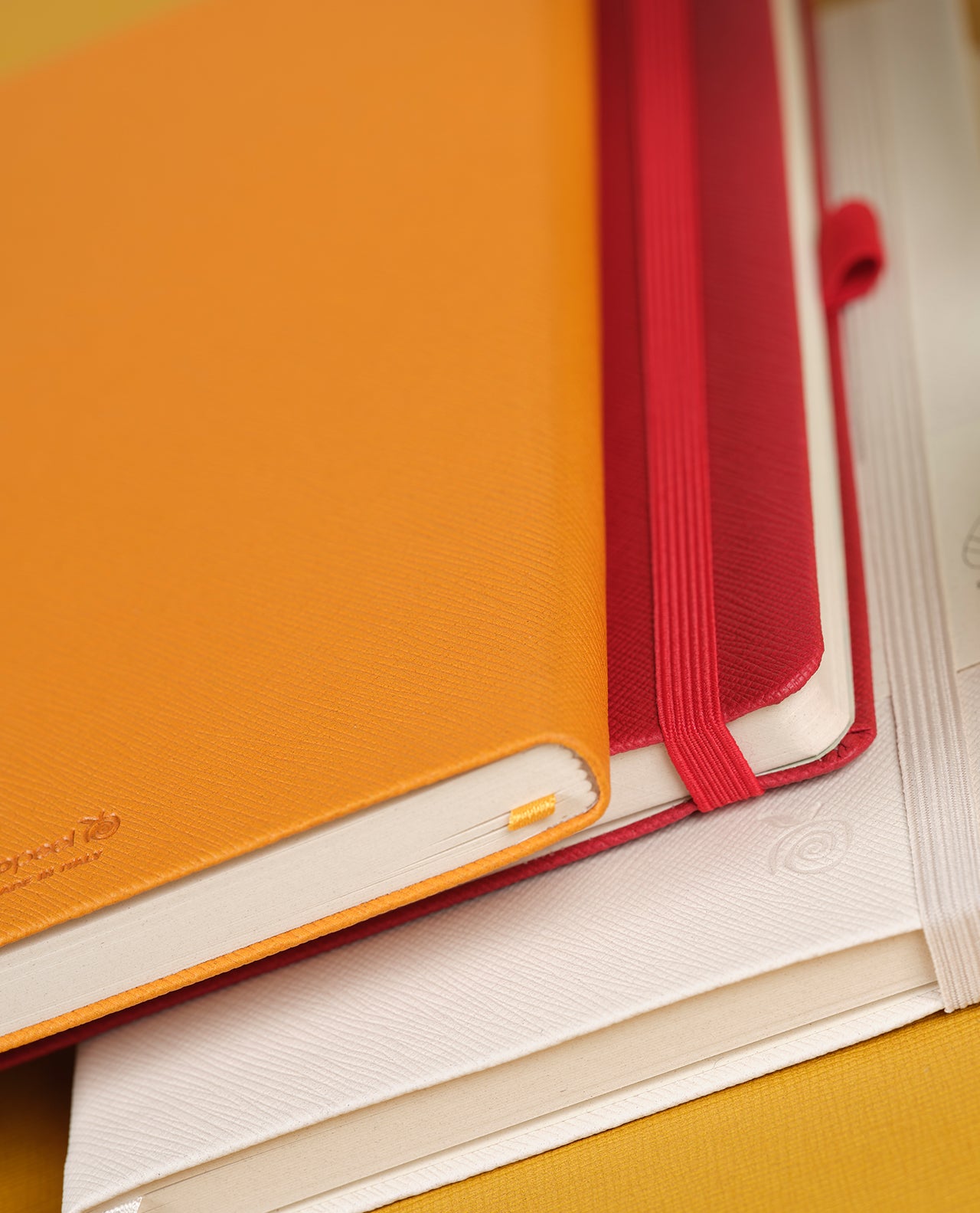 Carnet CASTELLI MILANO Appeel Classic - 13 x 21 cm - Hardcover - Ligné - Red Delicious