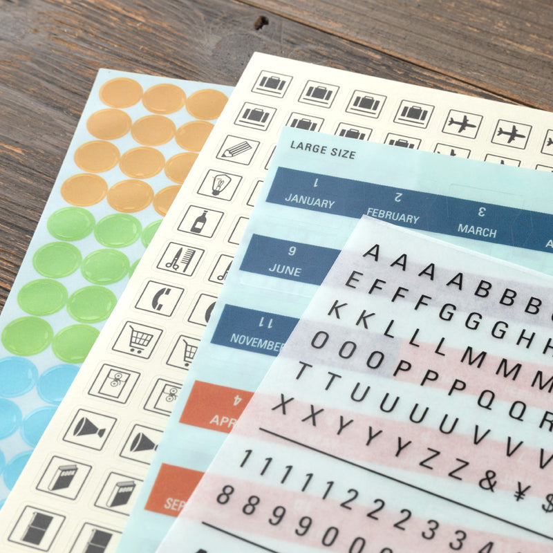 TRAVELER'S notebook - set de stickers 2026