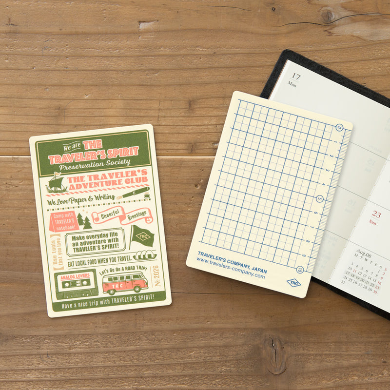 TRAVELER'S notebook - sous-main 2026 (passport size)