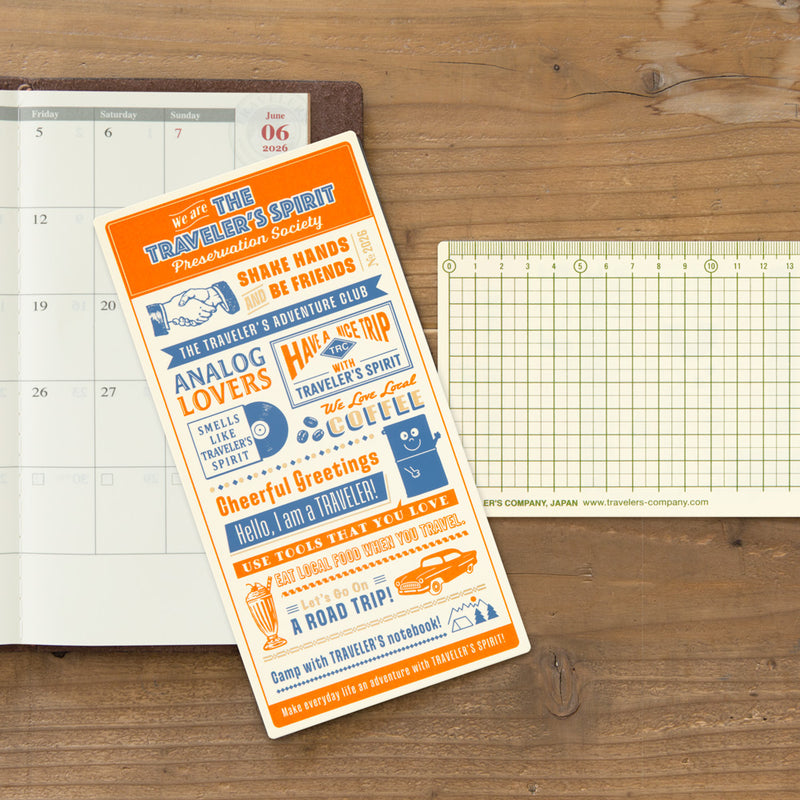 TRAVELER'S notebook - sous-main 2026 (regular size)