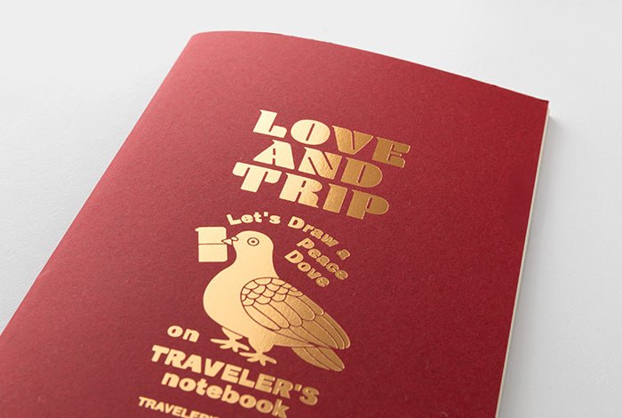TRAVELER'S notebook LOVE AND TRIP Red - carnet papier crème (regular size) -