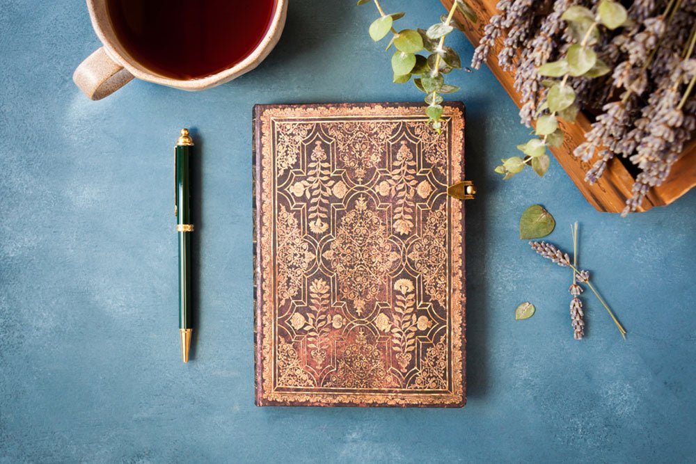 Acajou - Ultra Rigide 128p - Uni - Illustré - 9781439744208