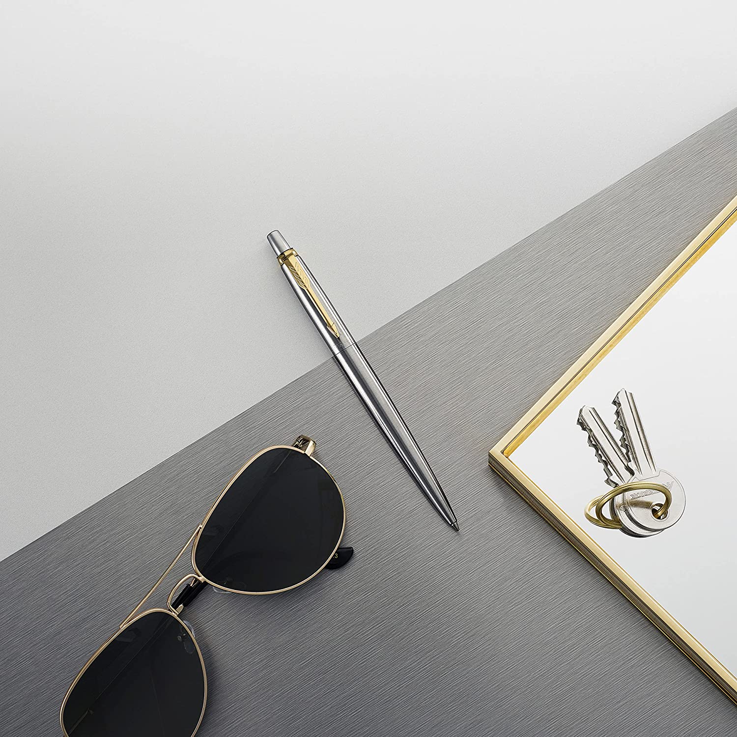 Stylo bille PARKER Jotter - Medium (M) - Stainless Steel Gold Trim - 3501179531823