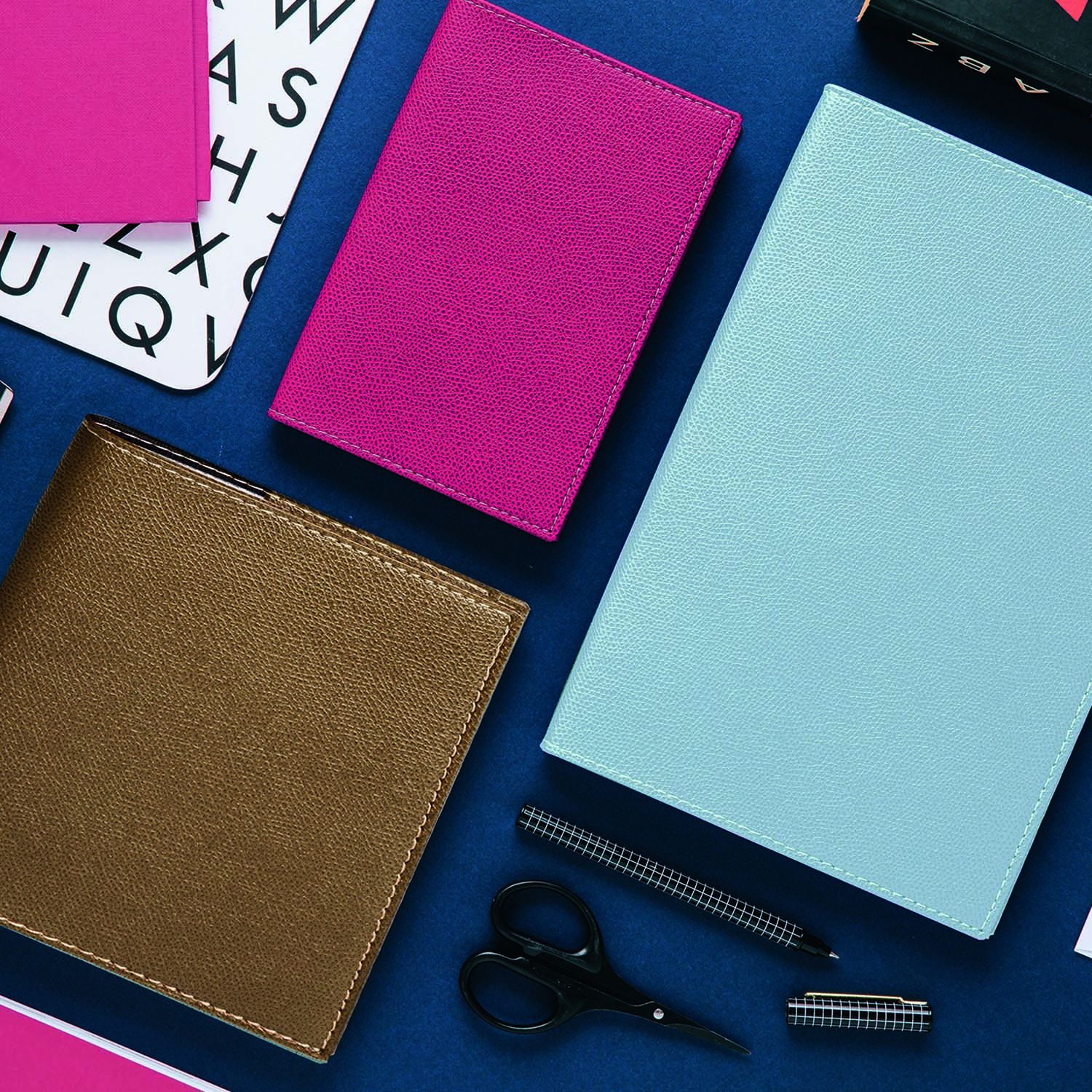 Agenda 2025 QUO VADIS Italnote B Club - 1 semaine + notes - 8.8 x 17 cm - Bleu roi - 3371010513253