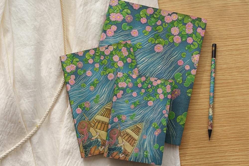 Agenda 2027 PAPERBLANKS Rivière aux Lotus - 1 semaine sur 2 pages - Ultra - Softcover - Vertical - 176p - 9780349721439
