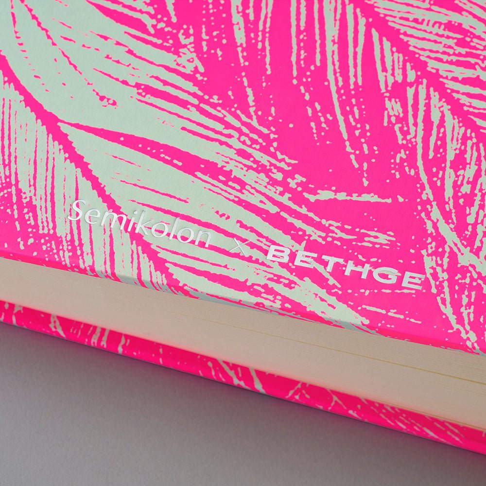 Album photo SEMIKOLON x BETHGE Edition Classic Large - 24.5 x 30.5 cm - 130 pages - Neonpink - 4070409002567
