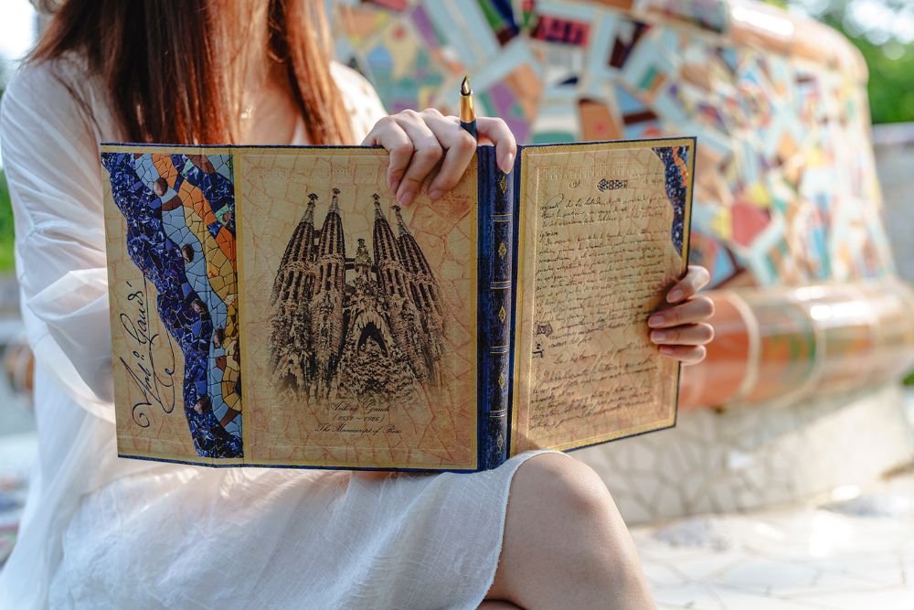 Carnet PAPERBLANKS Gaudi, Le Manuscrit de Reus - Midi Rigide 144p - Ligné - Illustré - 9781439797808