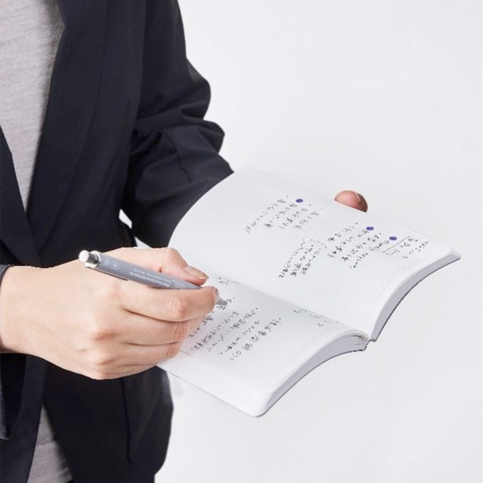 Carnet STÁLOGY 1/2 Year Notebook - B6 Slim - Softcover - Quadrillé - Black - 4904140081881