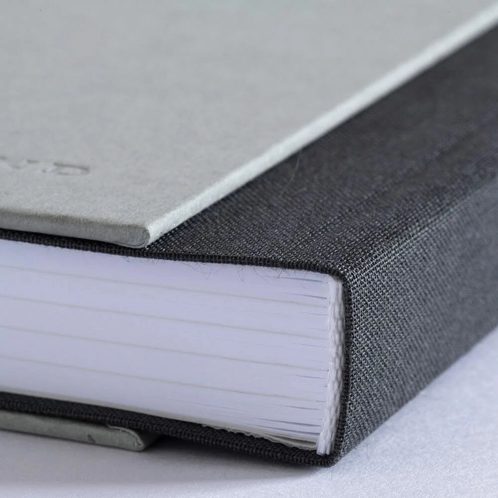 Carnet GMUND Paper Book - Hardcover - B5 - Pointillé - Grey