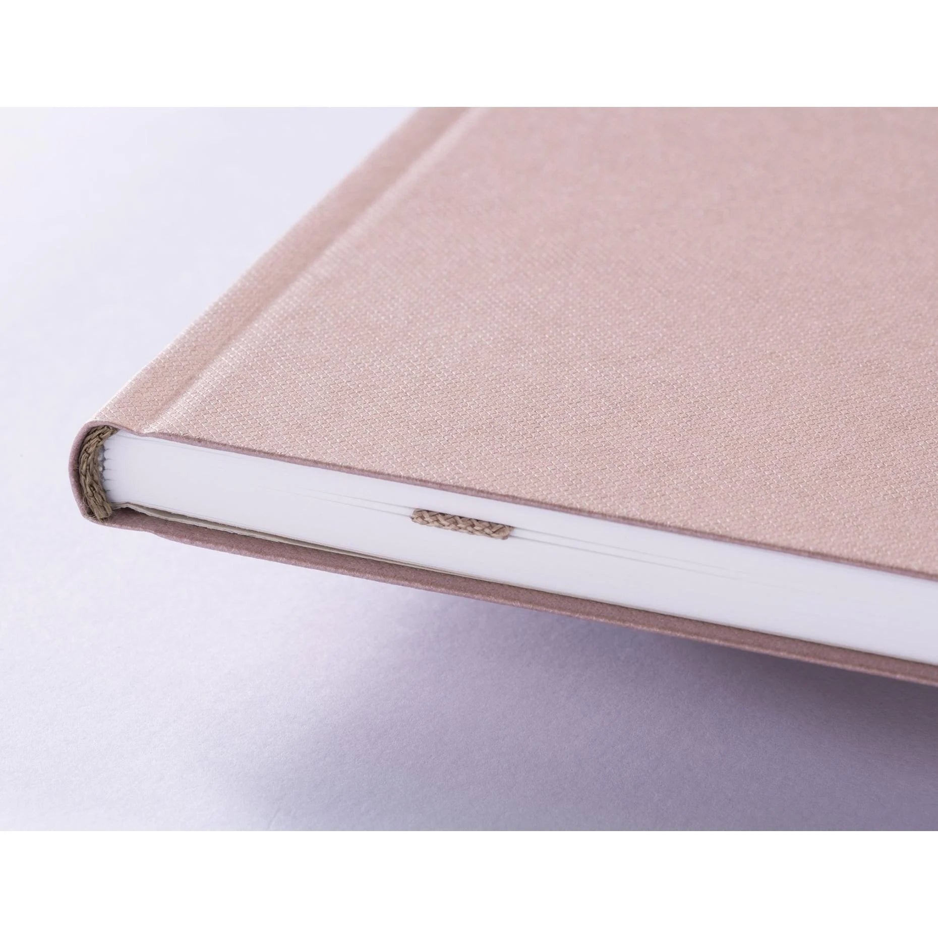 Carnet GMUND Notebook Mono - Softcover - A5 - Pointillé - Rouge