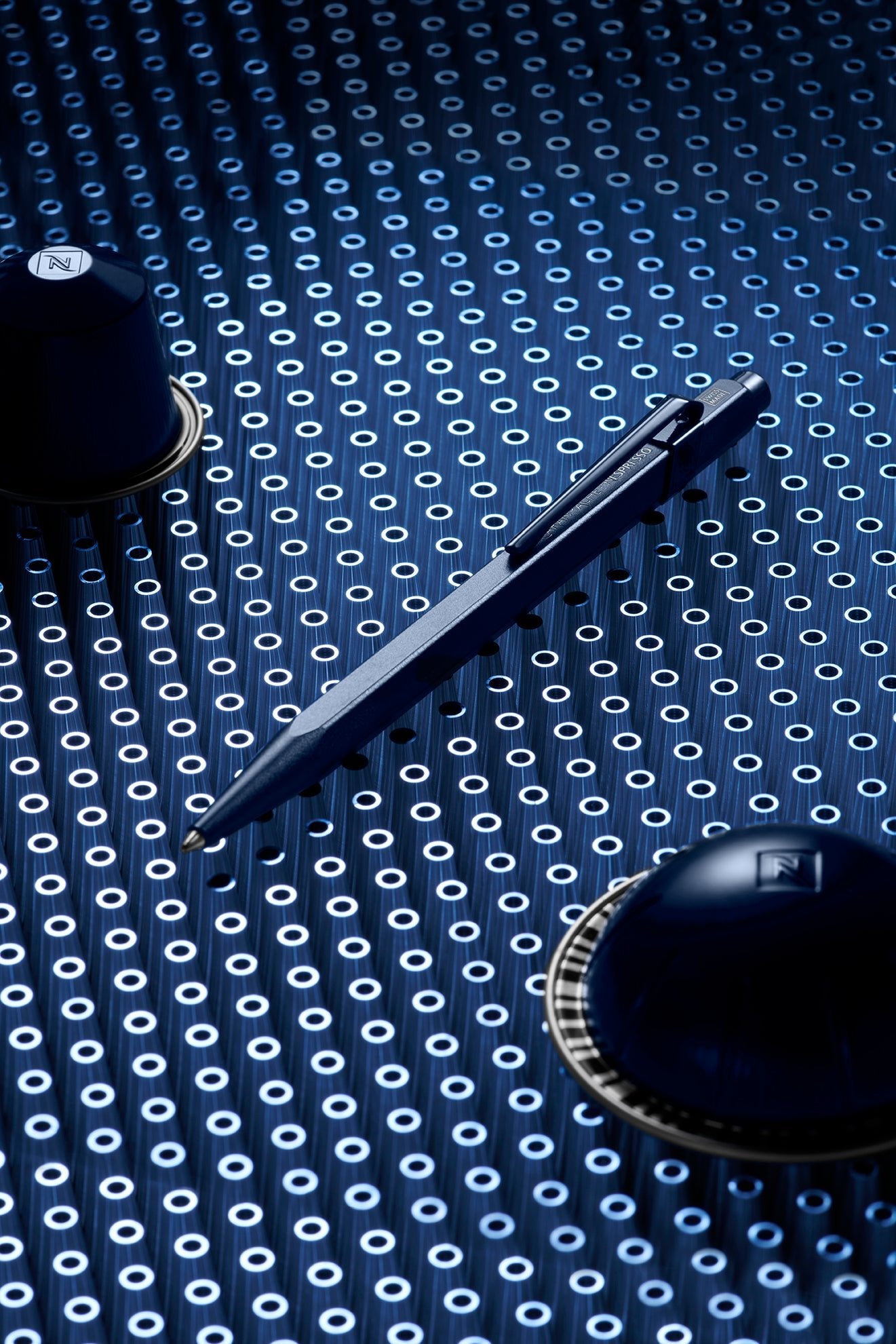 Stylo bille CARAN D'ACHE 849 Nespresso Édition Spéciale 6 - Medium (M) - Bleu nuit - -