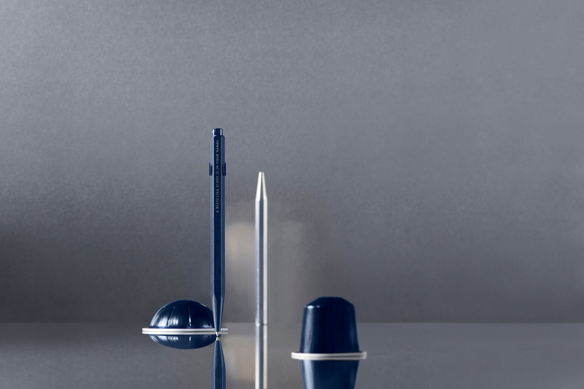 Stylo bille CARAN D'ACHE 849 Nespresso Édition Spéciale 6 - Medium (M) - Bleu nuit - -